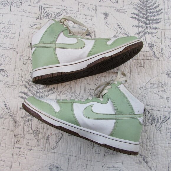 Nike Dunk High SE Inspected By Swoosh Honeydew Men's 9.5 shoes DQ7680-300 - Picture 4 of 6